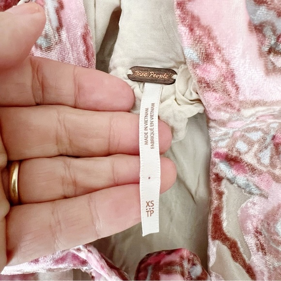 2/25 Free People All the Time Velvet Mini Dress in Petal Combo Romantic Flirty - Picture 5 of 8